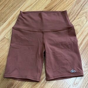 Alo High Waisted Biker Short 7” inseam